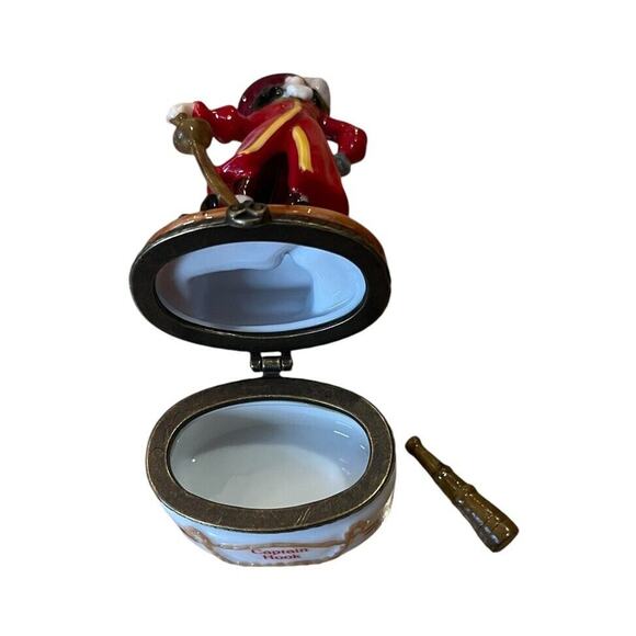 Walt Disney Peter Pan's Captain Hook Porcelain Hinged Box PHB W/ Telescope VTG - Picture 7 of 8